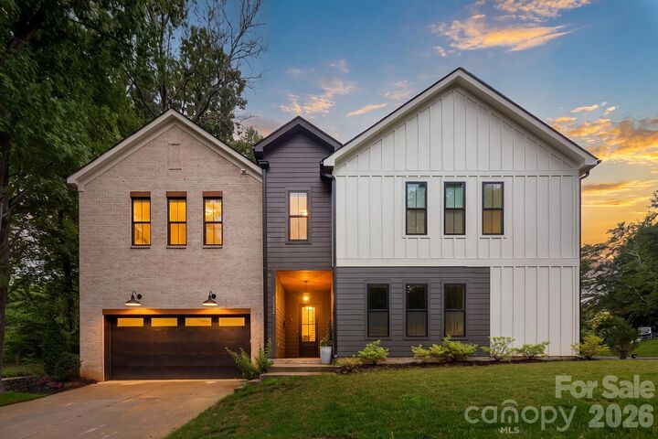 Property Photo:  1602 Herrin Avenue  NC 28205 