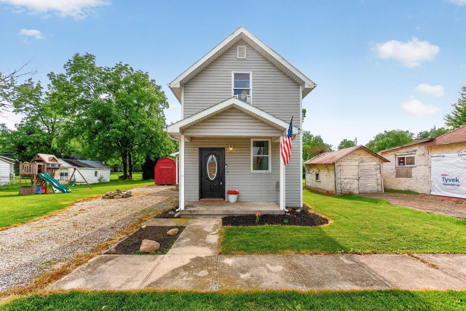 Property Photo: 409 N East Street OH 43342