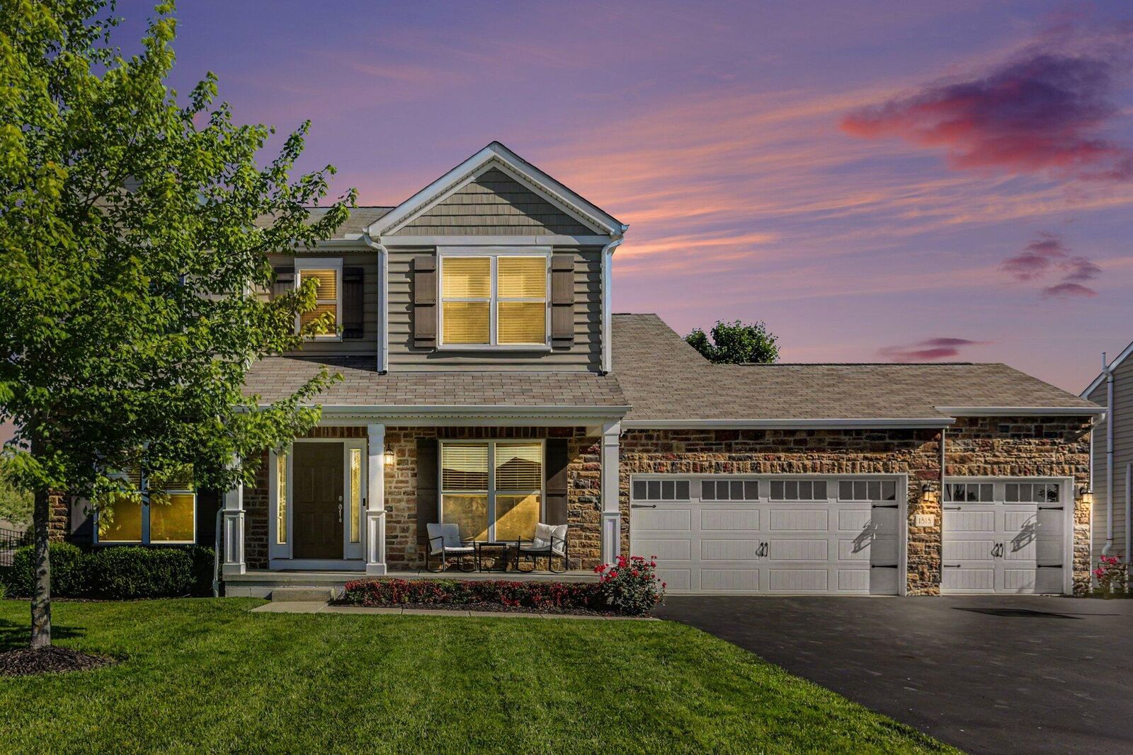 Property Photo:  1818 Stargrass Avenue  OH 43123 