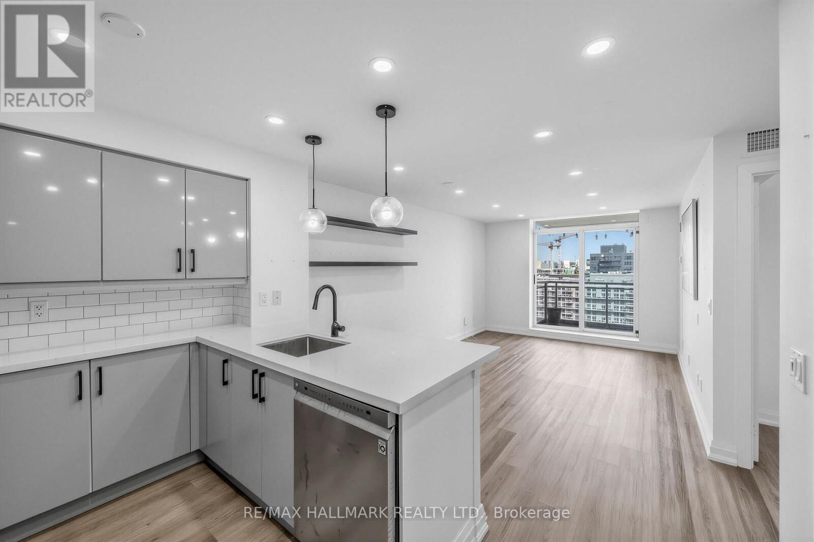 Property Photo:  50 Lynn Williams Street 1410  ON M6K 3R9 