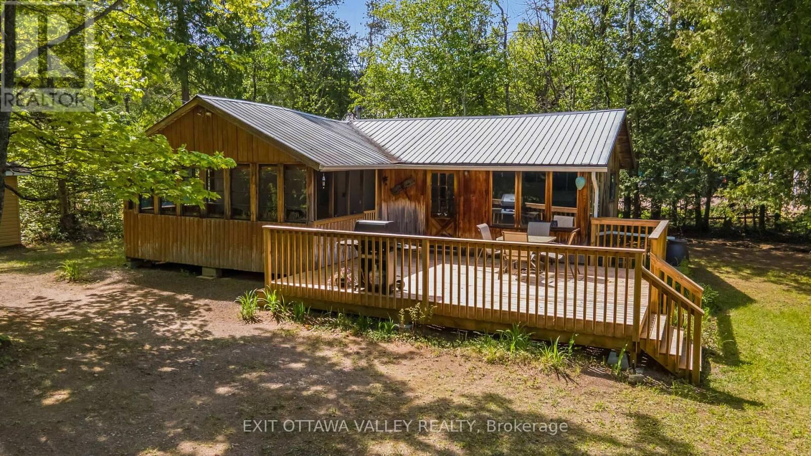 Property Photo:  112 Arbor Vitae Road  ON K0J 1B0 