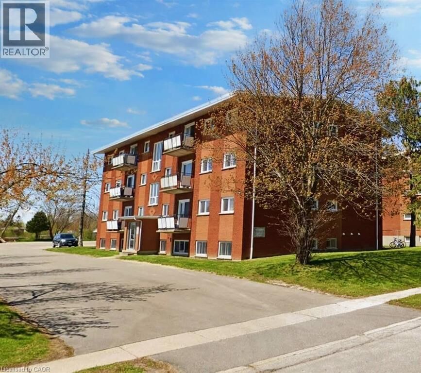 Property Photo:  12 Brant Avenue 15  ON N1E 1E7 