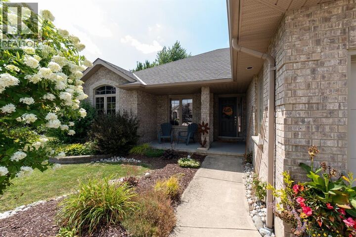 Property Photo:  6899 Elizabeth Way  ON N0N 1E0 
