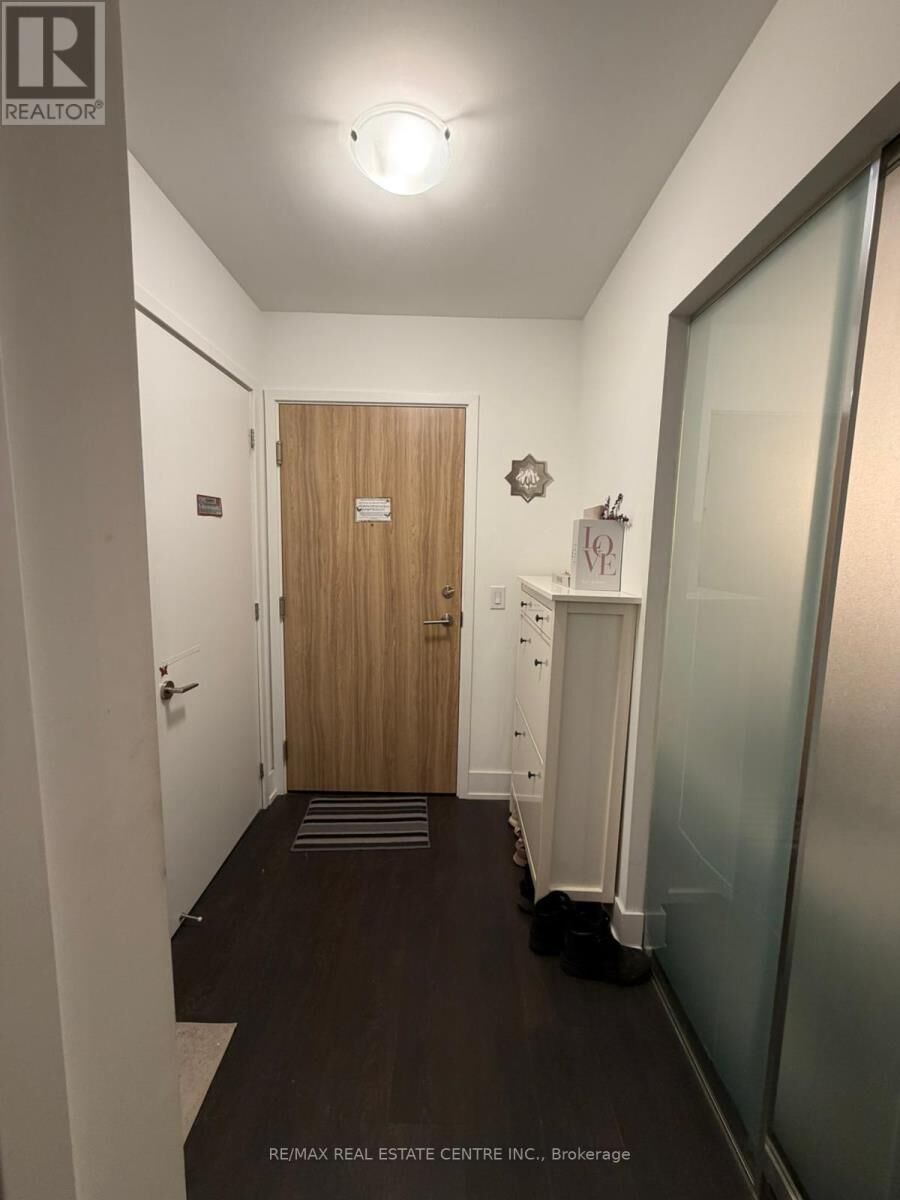 Property Photo:  3100 Keele Street 723  ON M3M 0E1 