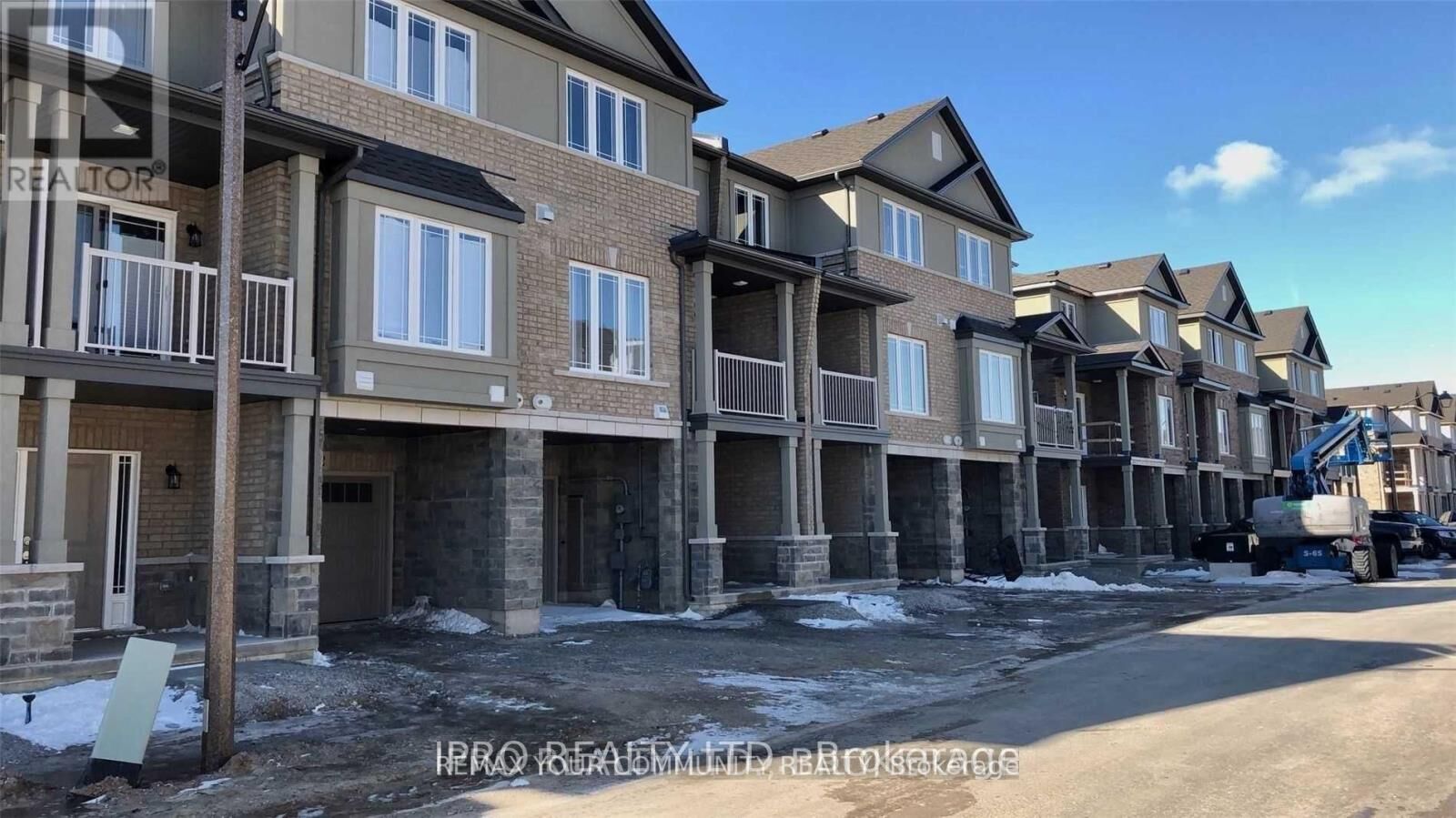 Property Photo:  60 Waterlily Way  ON L0R 1P0 
