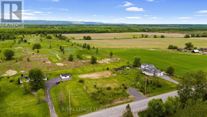 Property Photo:  0 Dunrobin Road  ON K0A 3M0 