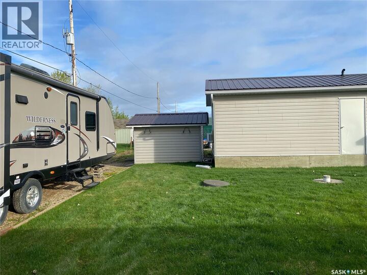 Property Photo:  2 Bronco Drive  SK S0J 0E0 