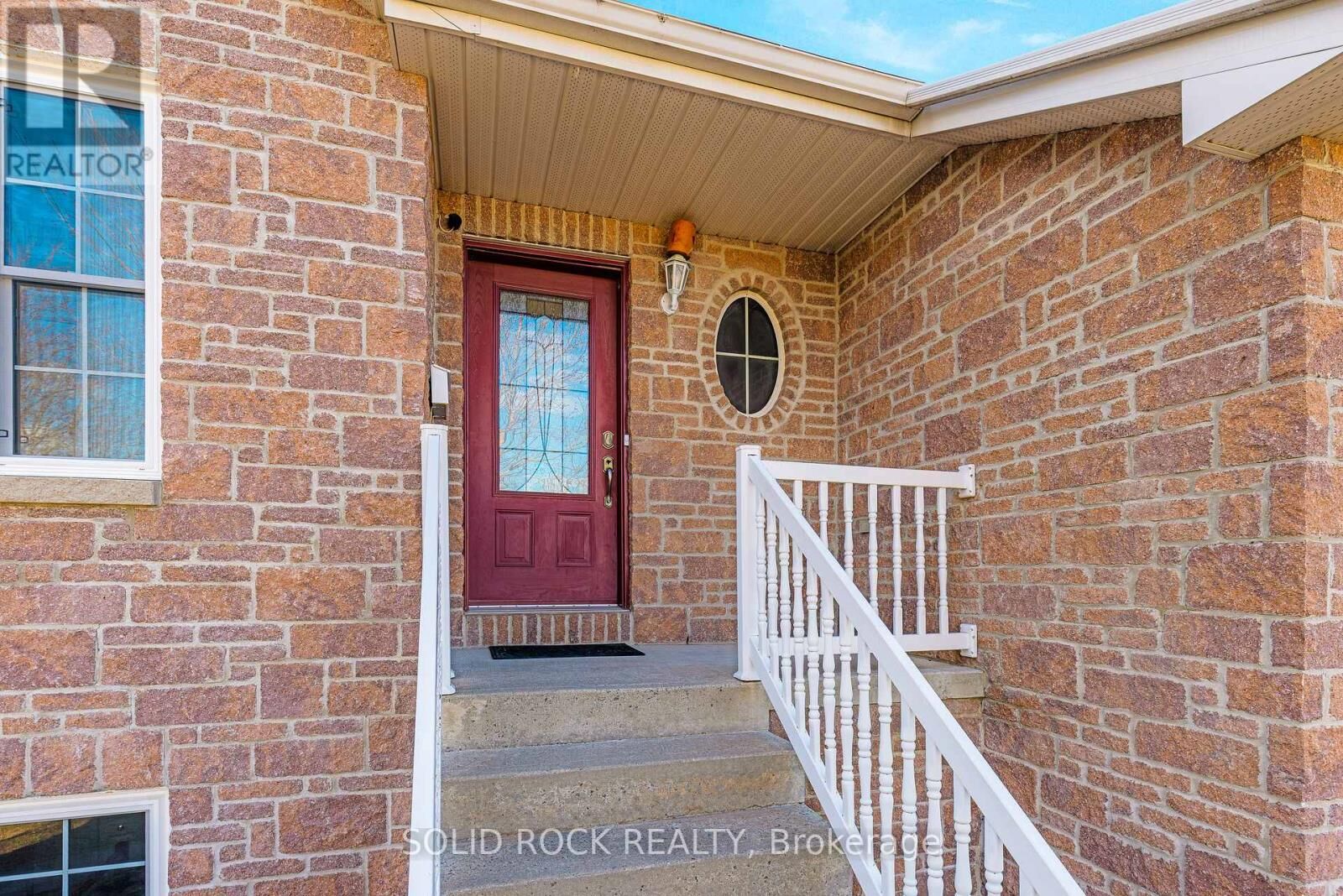 Property Photo:  26 Regency Place  ON K6V 7M5 