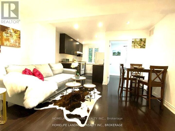 Property Photo:  57 Glenside Avenue 2nd  ON M4L 2T6 