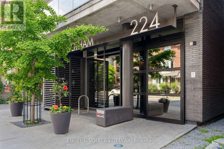 Property Photo:  224 Lyon Street North 1004  ON K1R 0C1 
