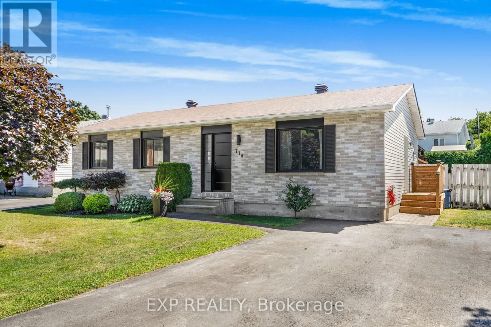 Property Photo: 714 Morris Street ON K4K 1M9