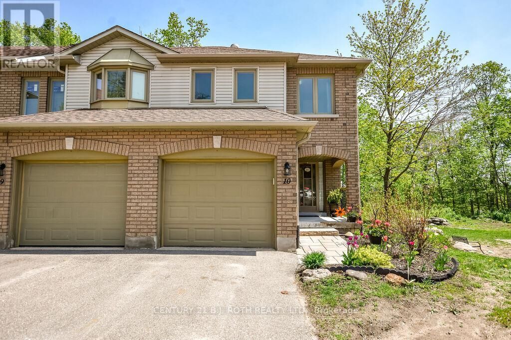 Property Photo:  492 Laclie Street 10  ON L3V 7V2 