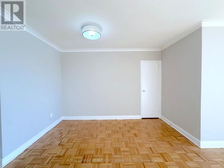 Property Photo:  276 St Clair Avenue West 208  ON M4V 1R9 