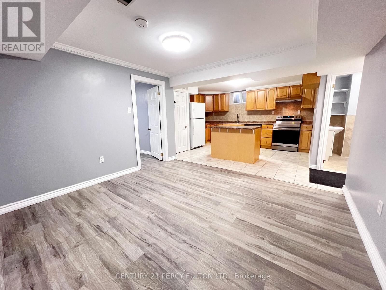 Property Photo:  98 Elson Street Bsmt  ON L3S 2E4 