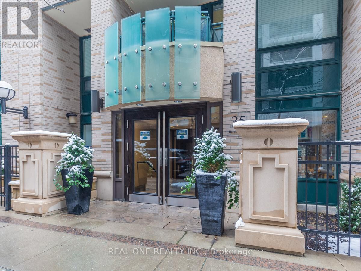 Property Photo:  35 Hayden Street 104  ON M4Y 3C3 