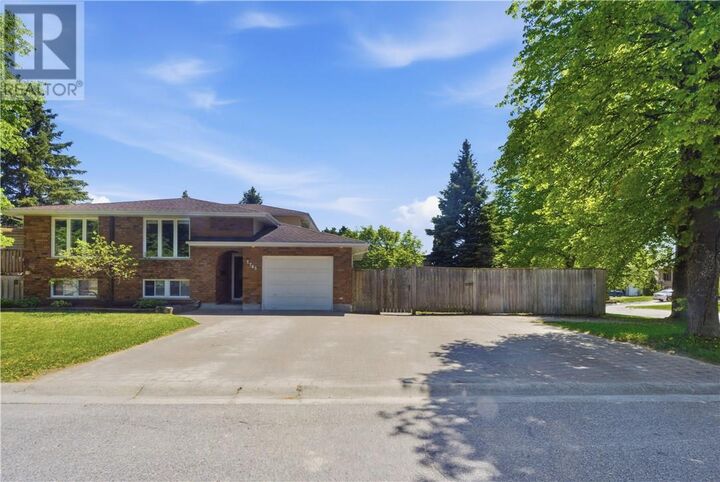 Property Photo:  1765 Graywood Drive  ON P3A 5S5 