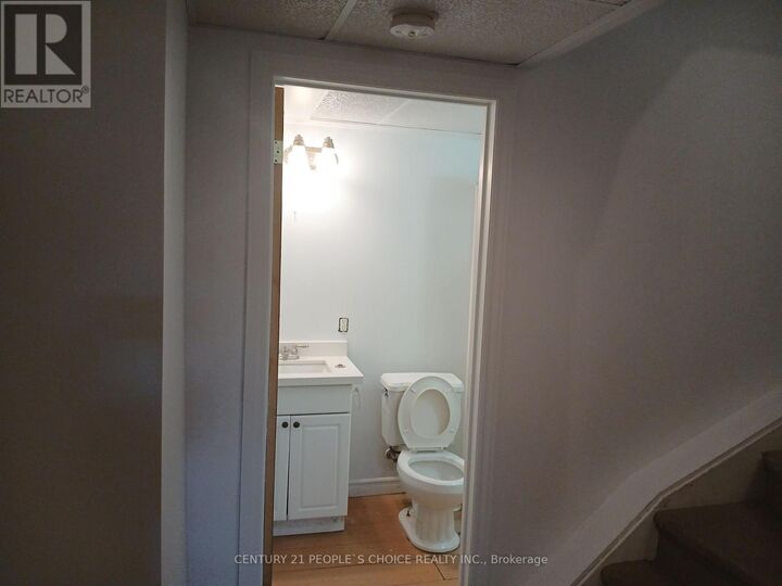 Property Photo:  31 Moss Place  ON N1G 4V2 