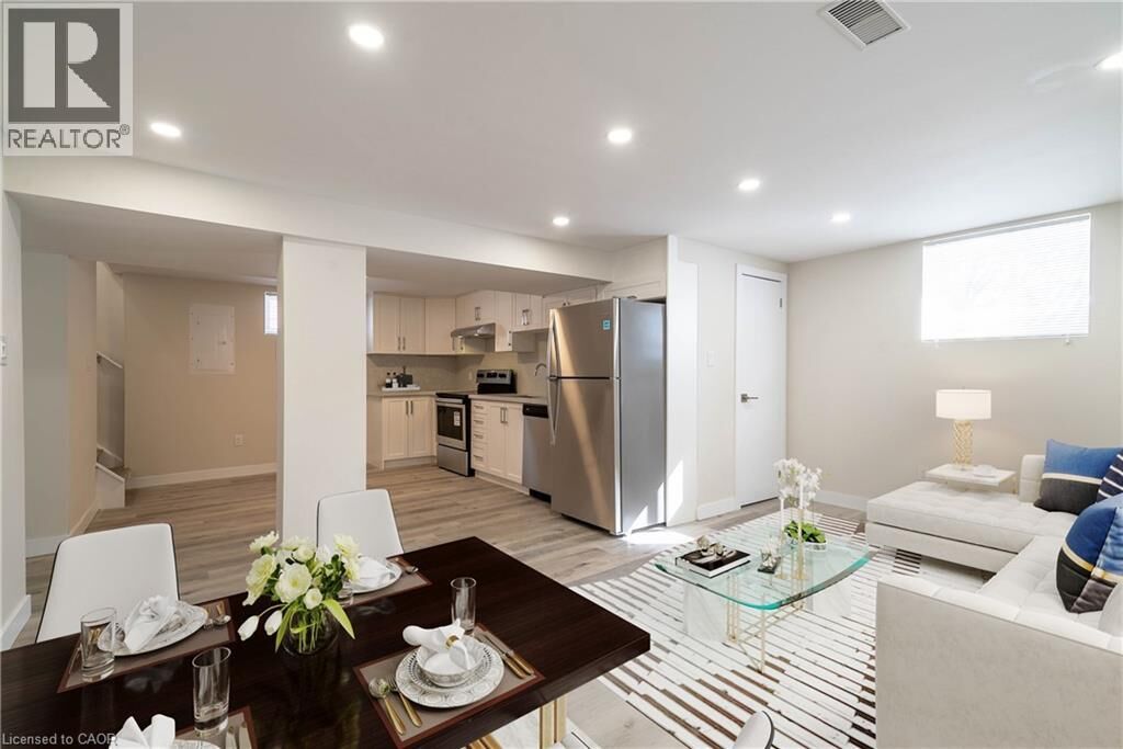 Property Photo:  196 Upper Paradise Road 2  ON L9C 5B9 