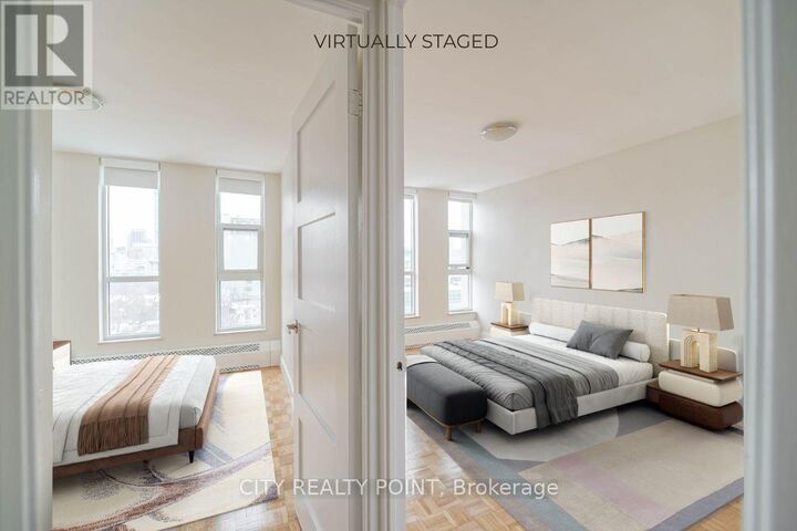 Property Photo:  666 Spadina Avenue 2411  ON M5S 2H8 