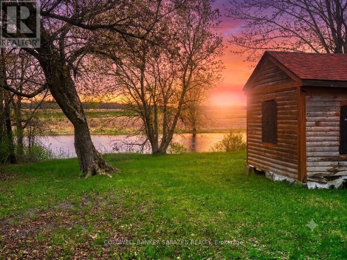 Property Photo: 143 Gypsy Lane ON K7S 3G7