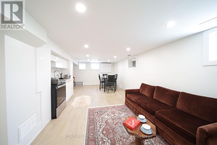 Property Photo:  270 Brighton Avenue  ON M3H 4E9 