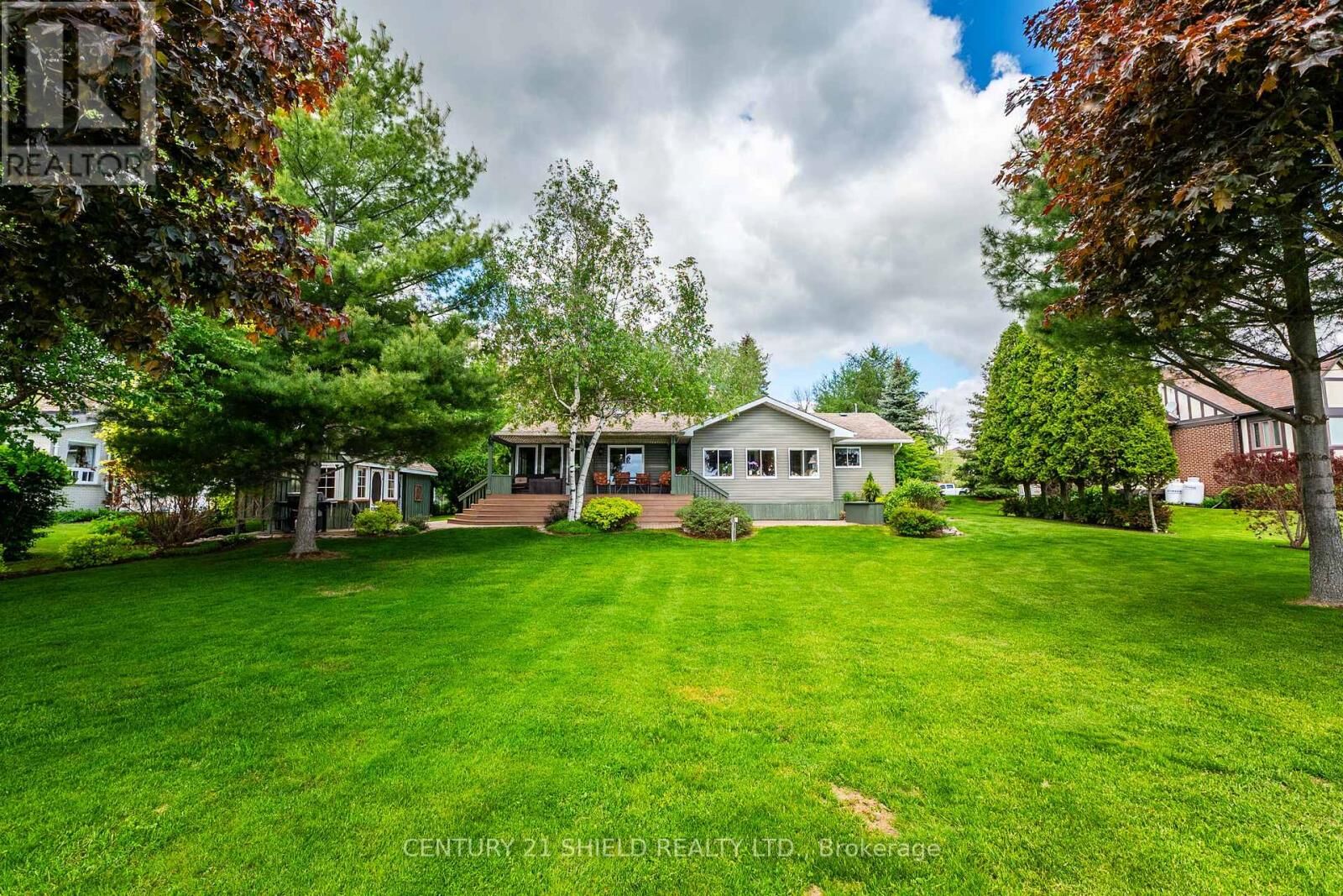 Property Photo:  14118 Willbruck Drive  ON K0C 1X0 
