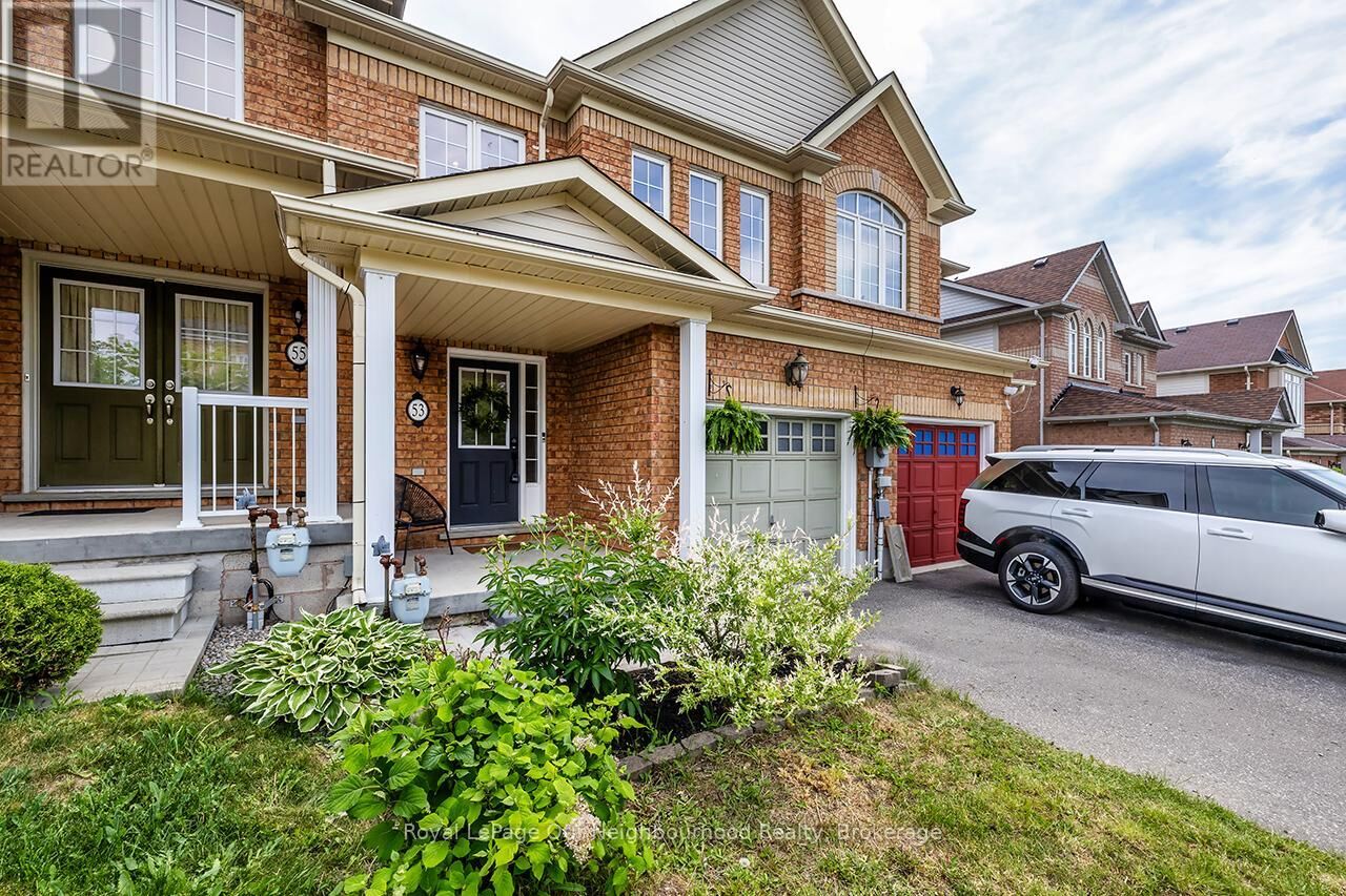 Property Photo:  53 Kersey Crescent  ON L1E 0A5 