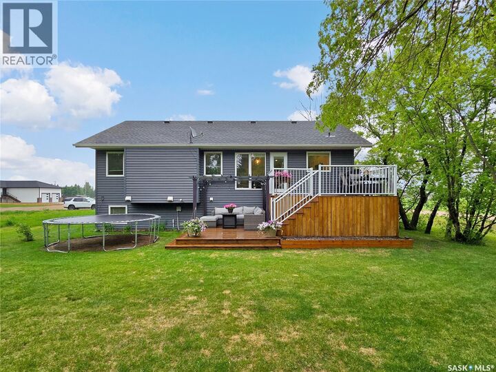 Property Photo:  216 Willow Crescent  SK S0K 4R0 