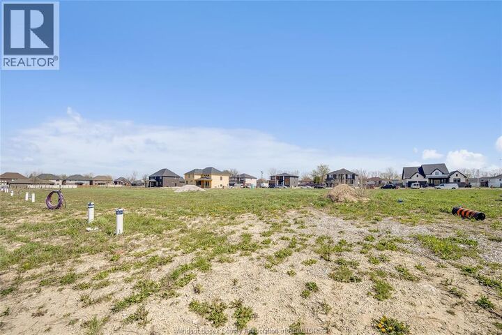 Property Photo:  3680 Farrow Avenue  ON N9H 0B3 