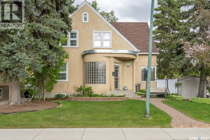 Property Photo:  2075 Quebec Street  SK S4P 1K1 