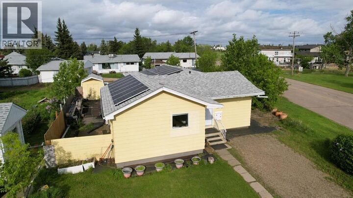 Property Photo:  813 Centre  AB T0J 1P0 