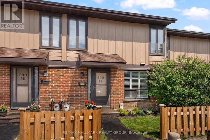 Property Photo:  890 Cahill Drive West 41  ON K1V 9A4 