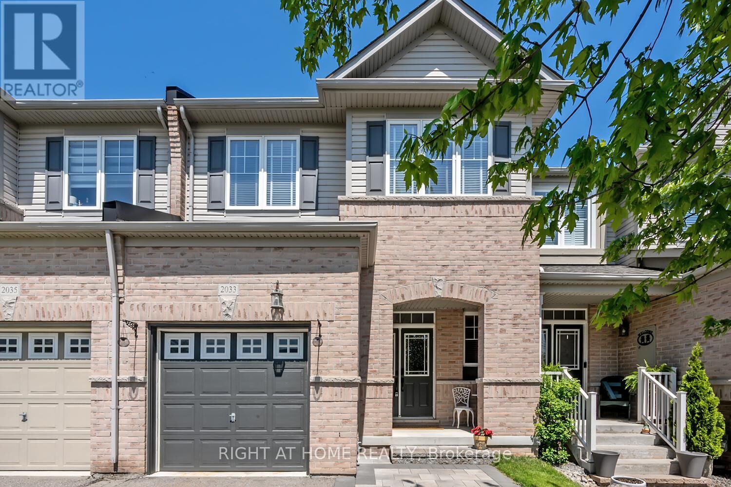Property Photo:  2033 Trawden Way  ON L6M 0M2 