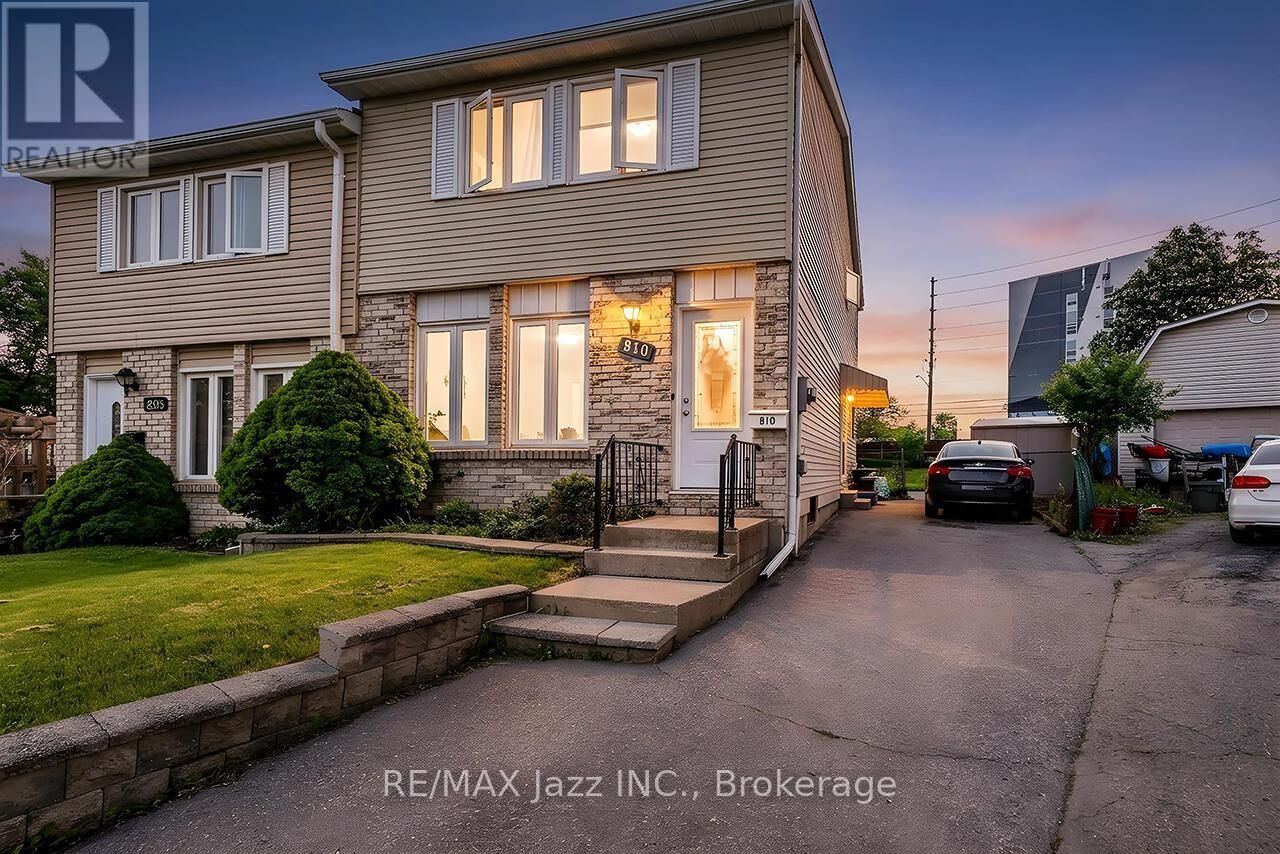 Property Photo:  810 Kilkenny Court  ON L1J 7B7 