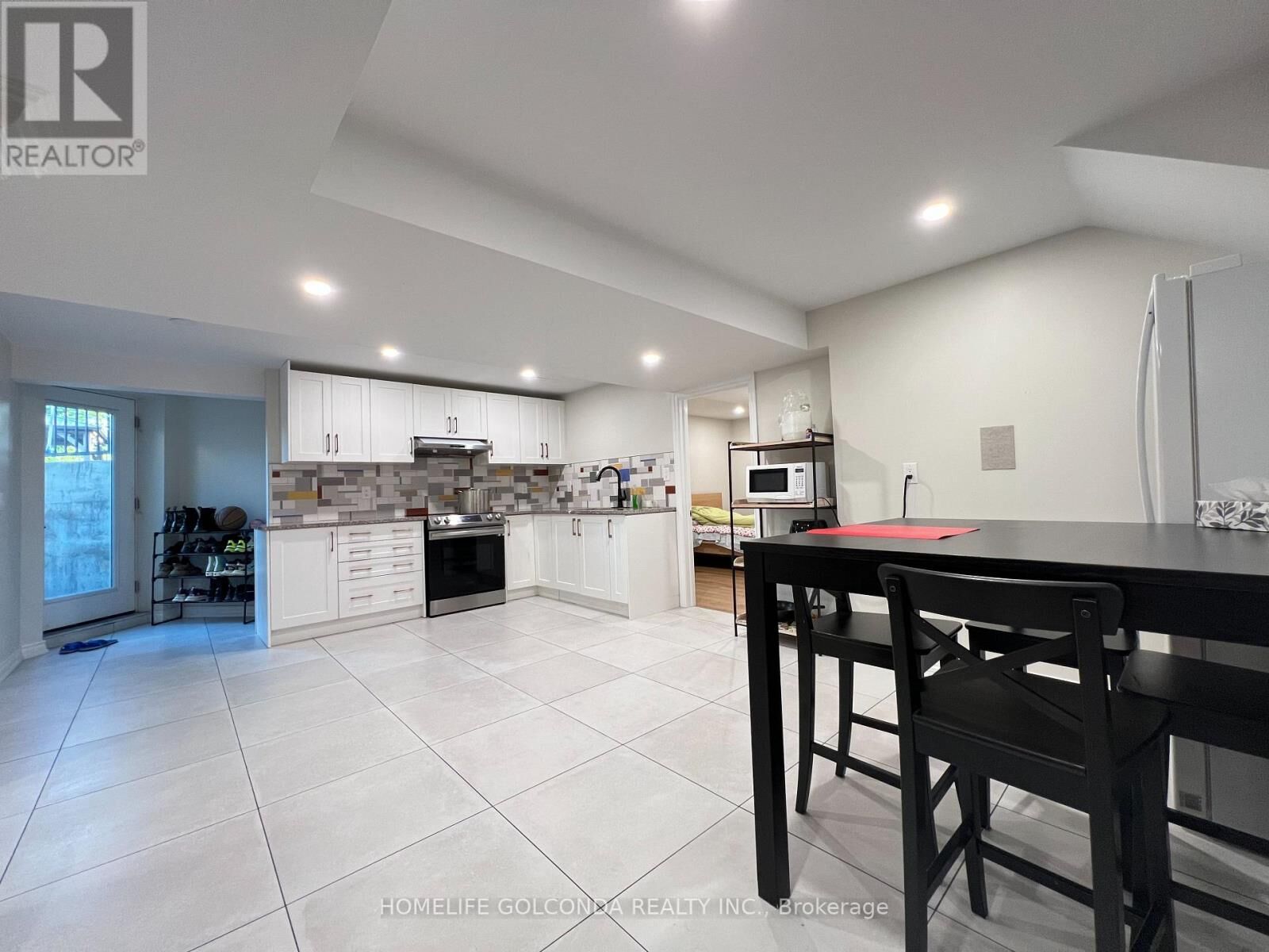 Property Photo:  5244 Creditview Road Basement  ON L5M 5N5 