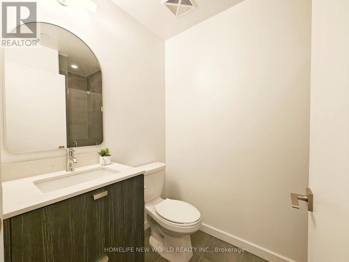 Property Photo:  56 Forest Manor Road 3011  ON M2J 0E5 
