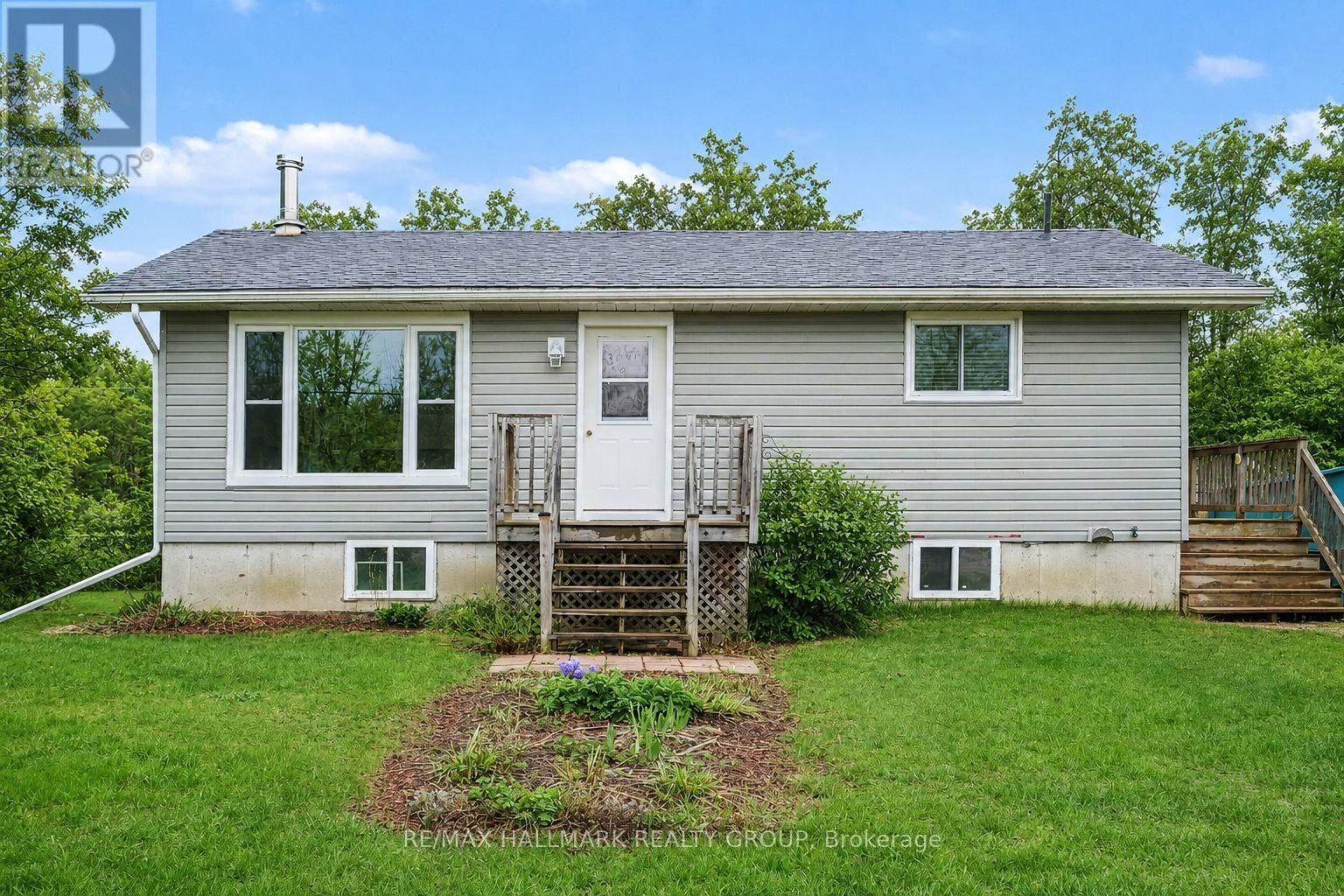 Property Photo:  551 Anglican Church Road  ON K7H 3C6 