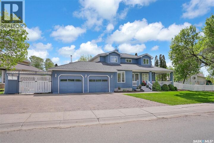 Property Photo:  3403 Edinburgh Drive  SK S4V 2H8 