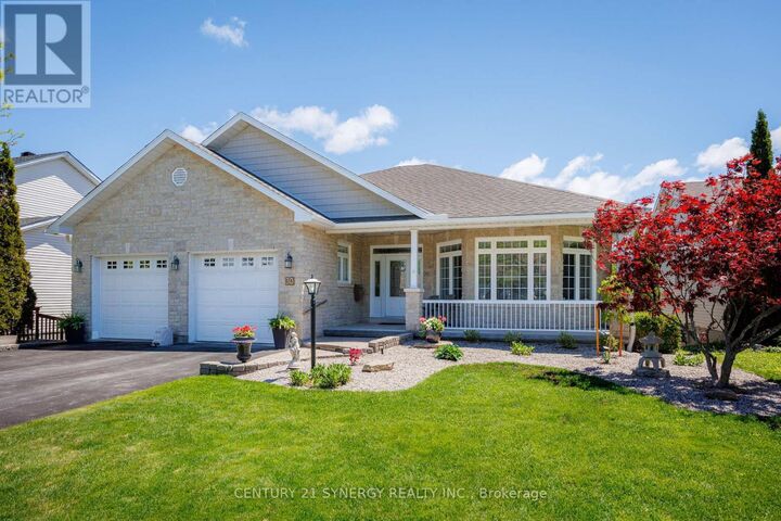 Property Photo:  30 Morris Street  ON K7C 4M9 