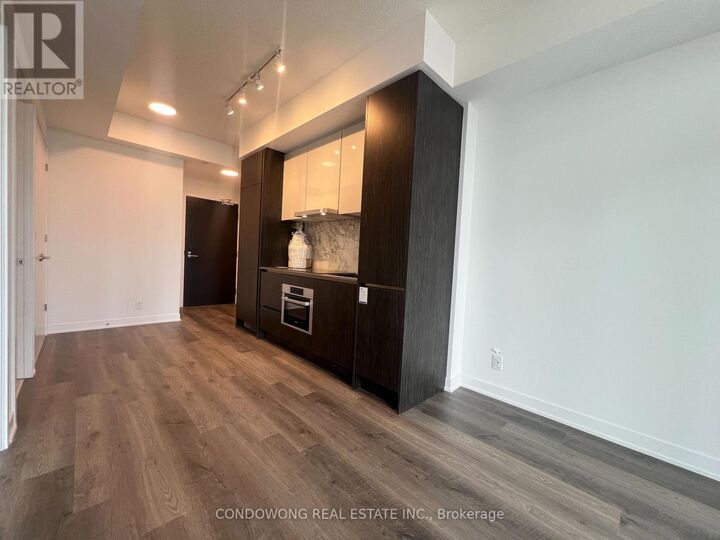 Property Photo:  180 Front Street East 4016  ON M5A 0A9 