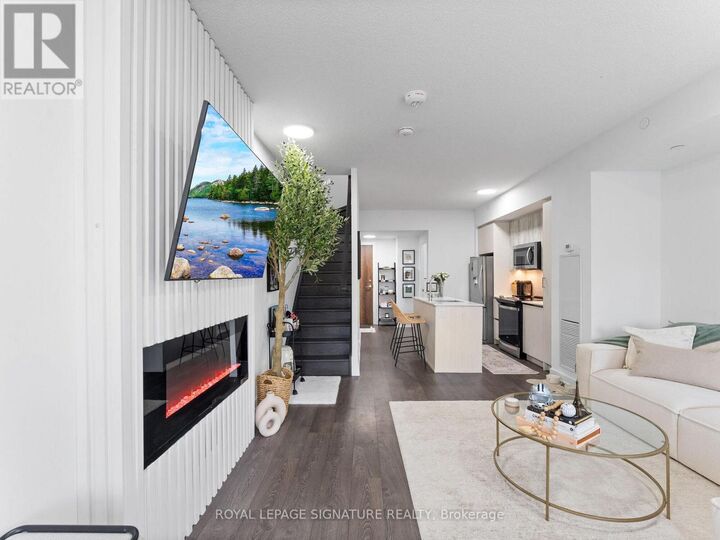 Property Photo:  251 Manitoba Street South 132  ON M8Y 0C7 