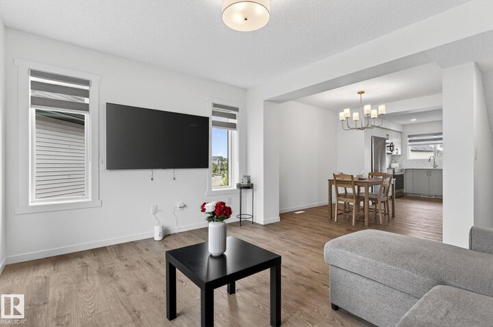 Photo de la propriété: 1025 Secord Promenade NW 44 AB T5T 7V4