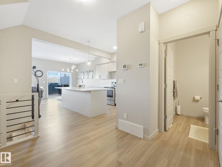 Property Photo:  50 Edinburgh Crt 14  AB T8N 7X5 