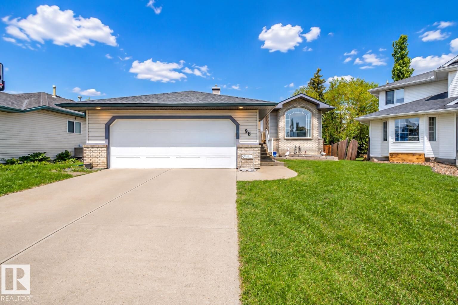 Photo de la propriété: 98 Chancery Point(E) AB T8H 1Z4