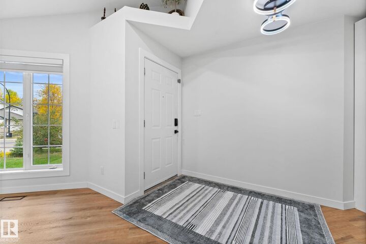 Photo de la propriété:  362 Blackburn Drive SW  AB T6W 1B8 