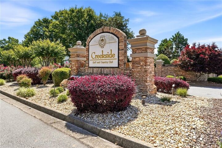 Property Photo: 280 Glenn Eagles Way GA 30141