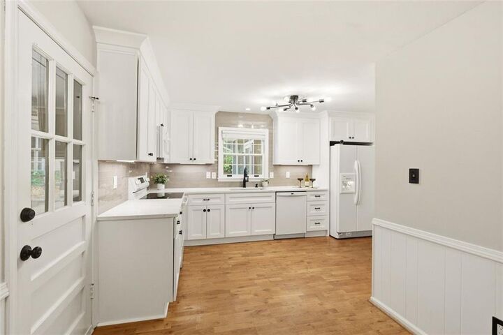 Property Photo:  435 Stonebridge Drive  GA 30075 