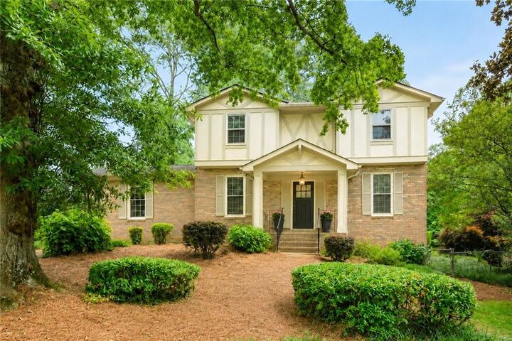 Property Photo:  435 Stonebridge Drive  GA 30075 