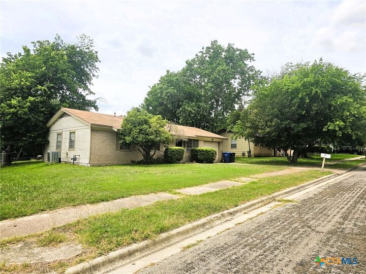 Property Photo:  1203 Curry Avenue  TX 76522 