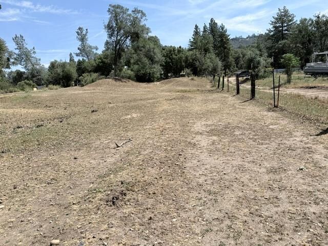 Property Photo:  58292 Road 225  CA 93643 